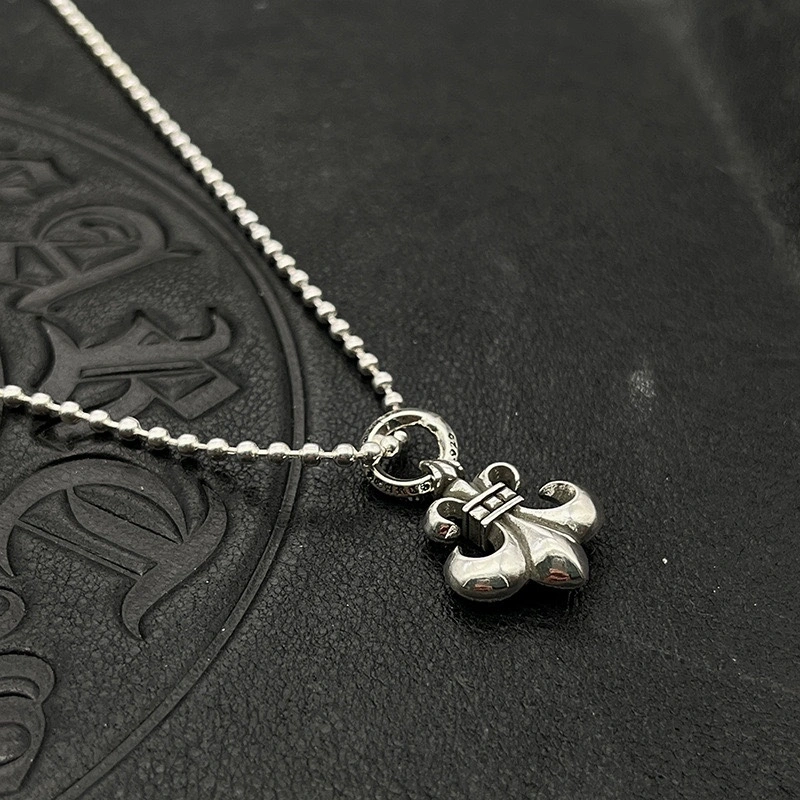 Sustainable Chrome Hearts Necklaces 240479