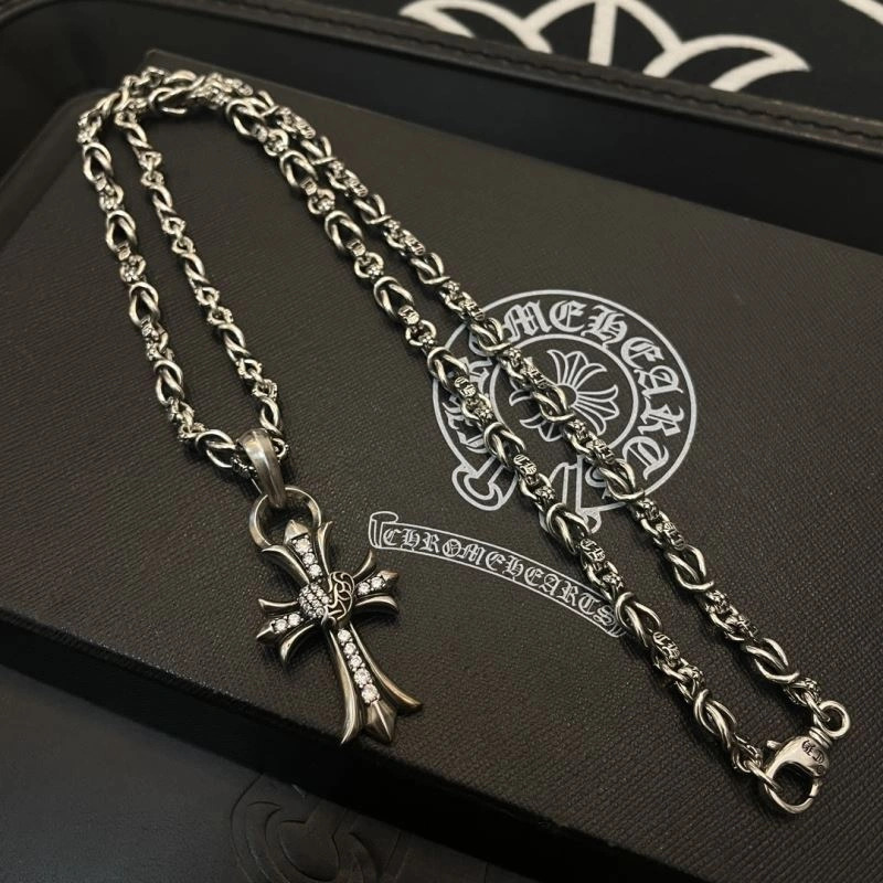 Cozy Chrome Hearts Necklaces 240439