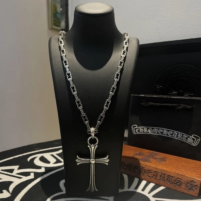 Lightweight Chrome Hearts Necklaces 240191