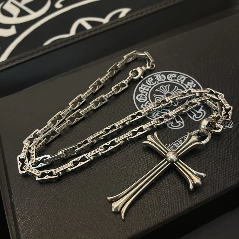 Lightweight Chrome Hearts Necklaces 240191