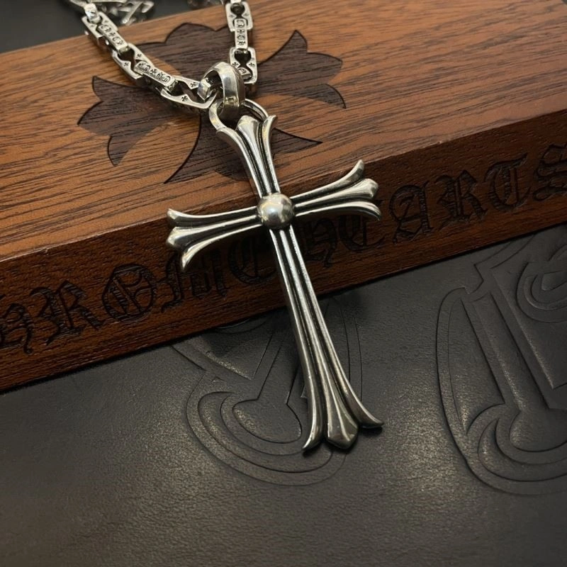Lightweight Chrome Hearts Necklaces 240191