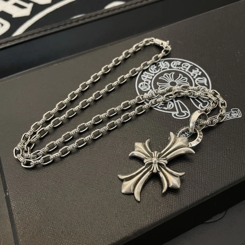 WellDesigned Chrome Hearts Necklaces 240175