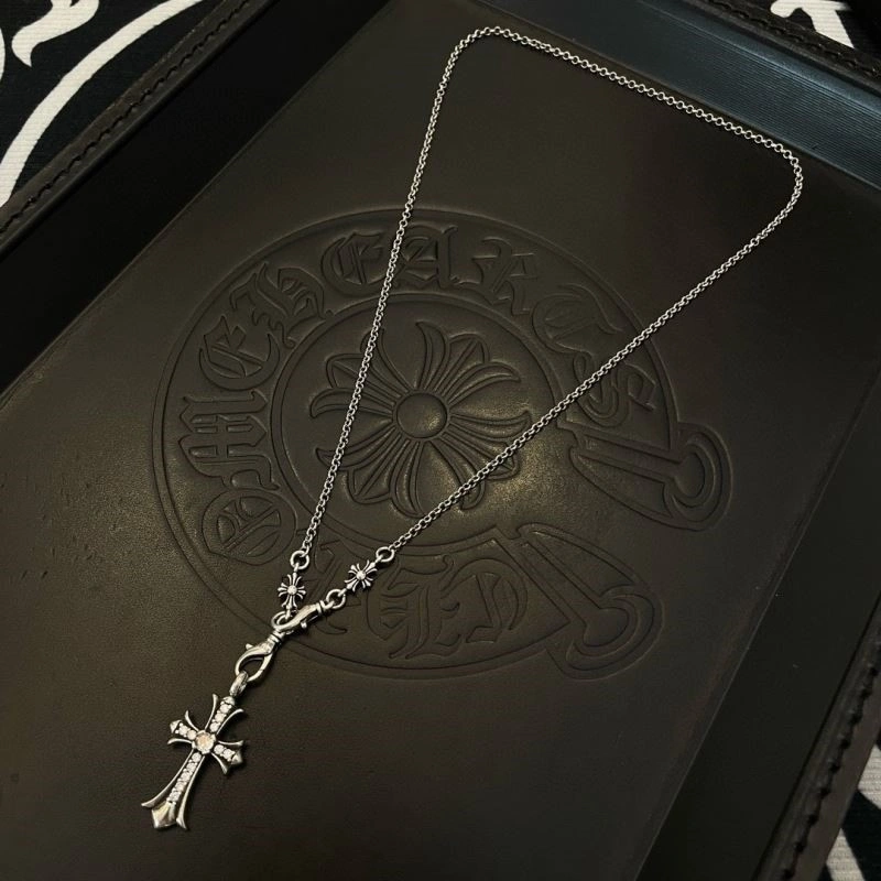 Thermal Chrome Hearts Necklaces 240135