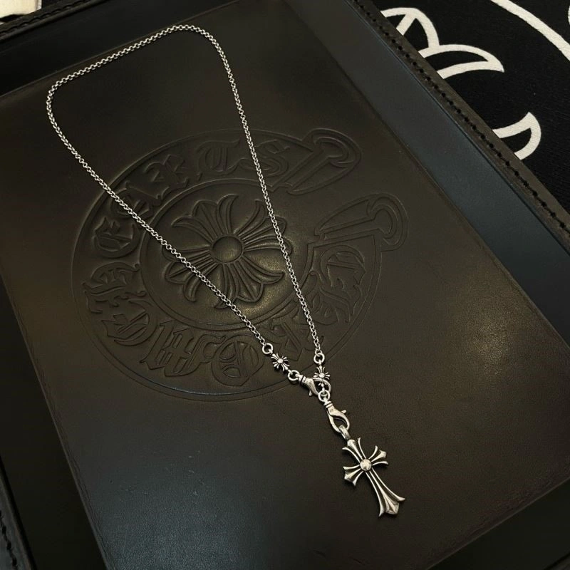 Thermal Chrome Hearts Necklaces 240135