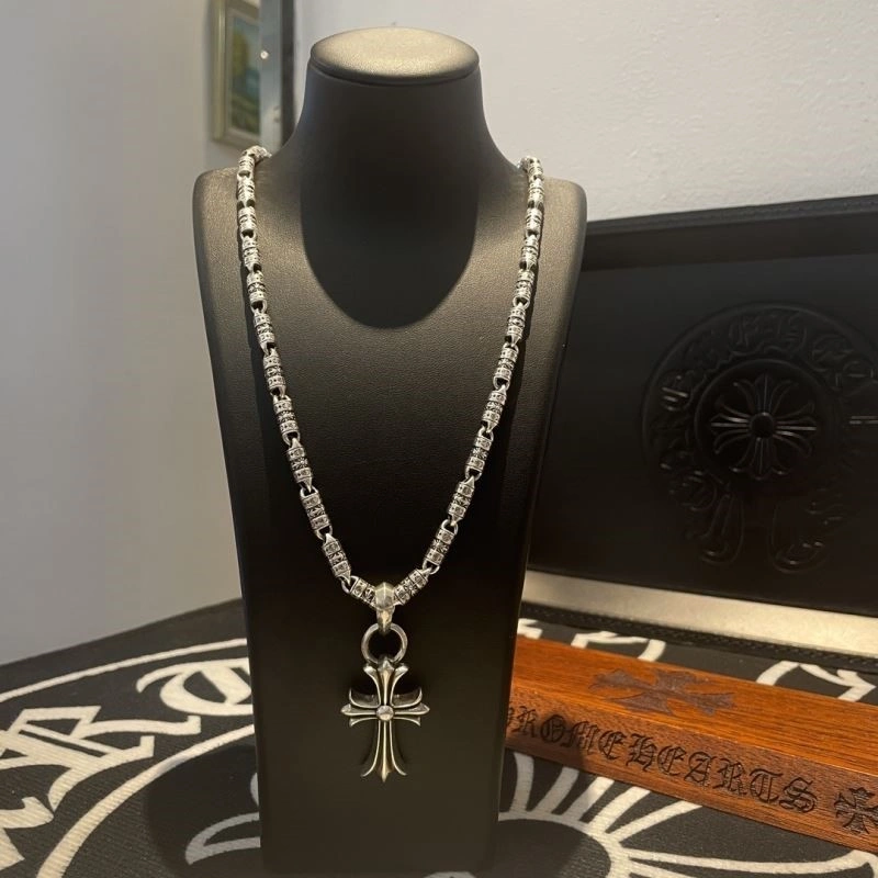 Lightweight Chrome Hearts Necklaces 240131