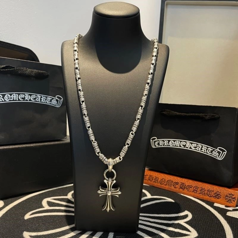 Lightweight Chrome Hearts Necklaces 240131