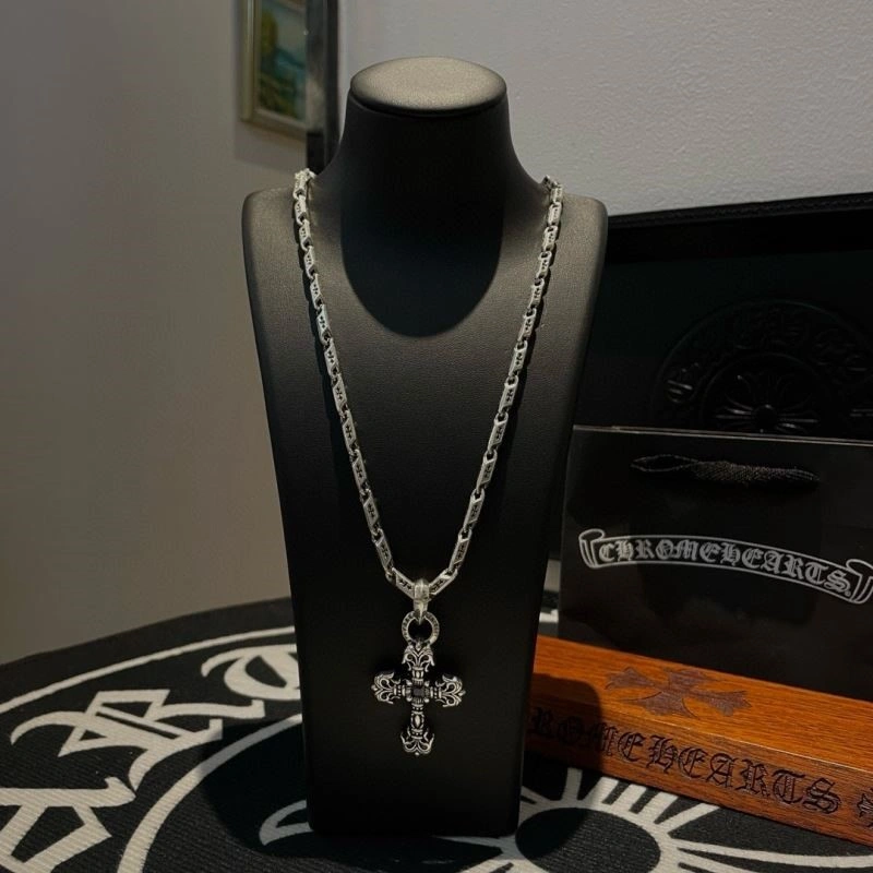 Breathable Chrome Hearts Necklaces 240127