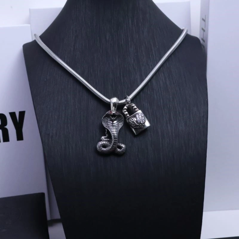 Breathable Chrome Hearts Necklaces 240119