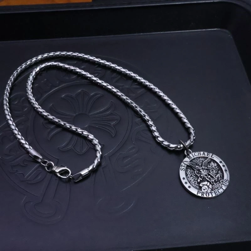 MoistureWicking Chrome Hearts Necklaces 240109