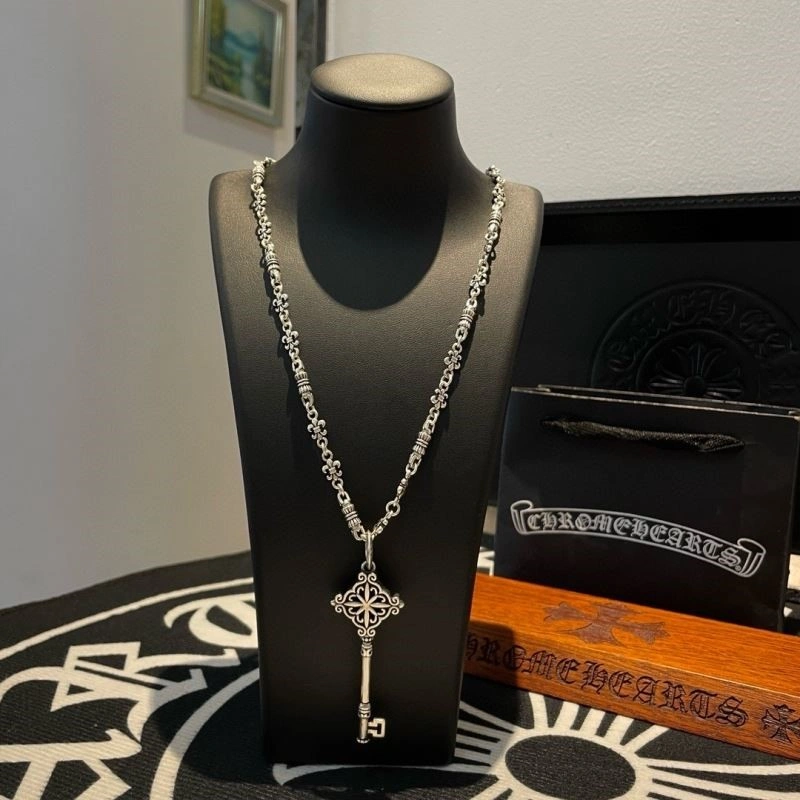 Classic Chrome Hearts Necklaces 240111