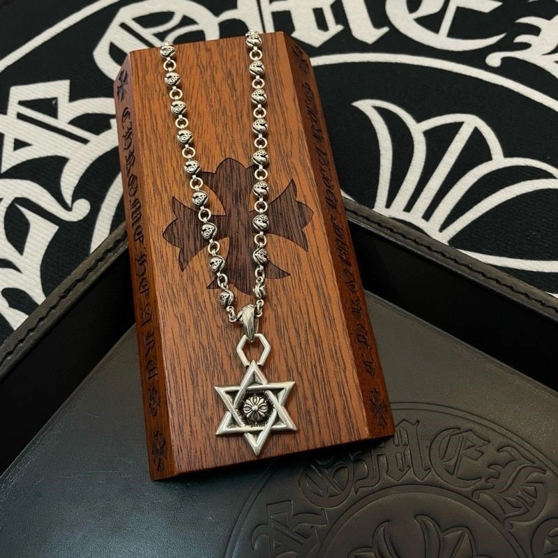 WrinkleFree Chrome Hearts Necklaces 240080