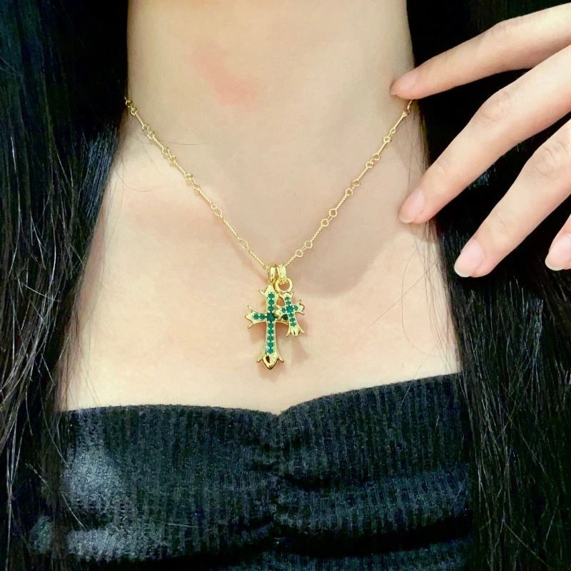 Thermal Chrome Hearts Necklaces 240051