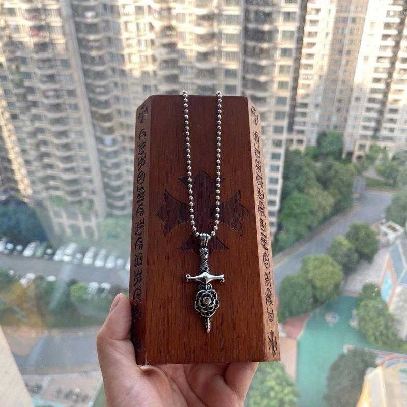 Modern Chrome Hearts Necklaces 240006