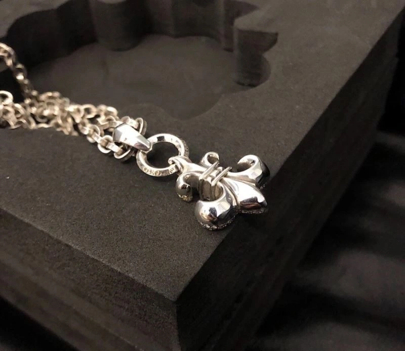 RelaxedFit Chrome Hearts Necklaces 240004