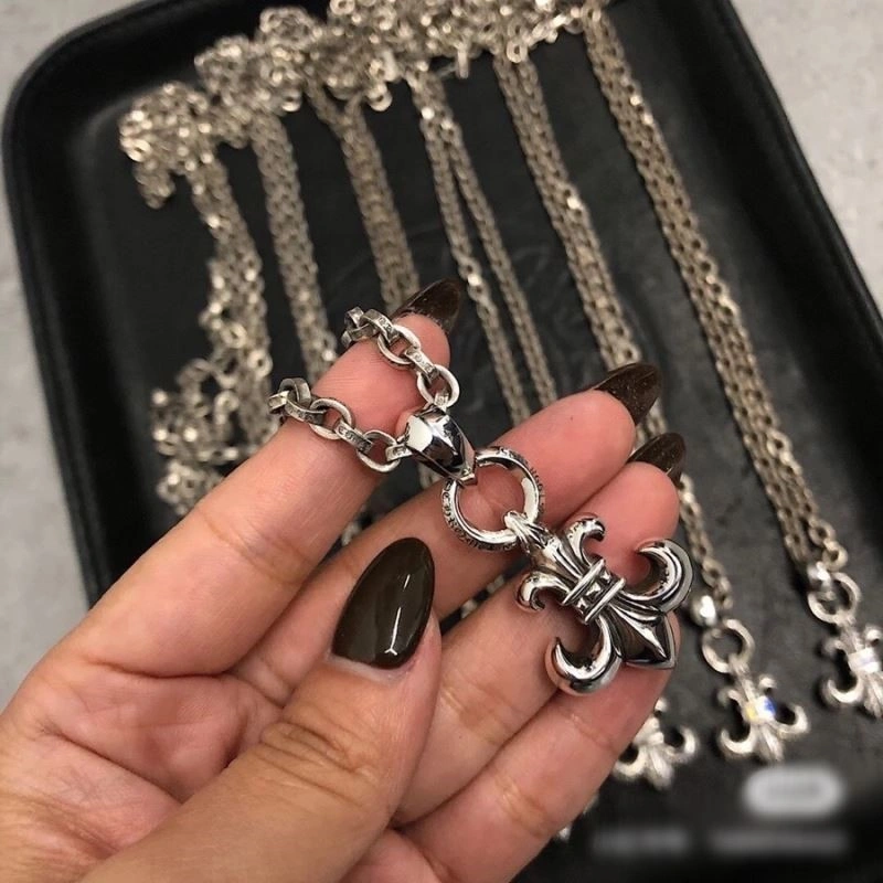 RelaxedFit Chrome Hearts Necklaces 240004