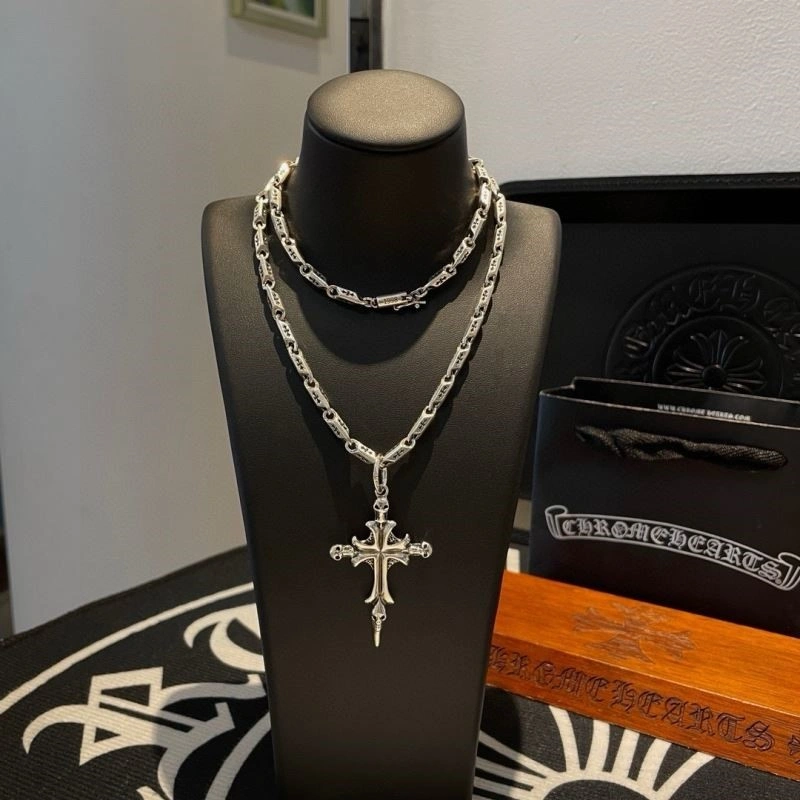 Sporty Chrome Hearts Necklaces 239997