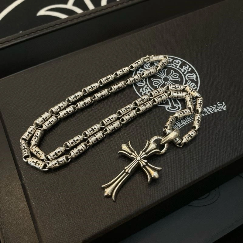 Snug Chrome Hearts Necklaces 240072