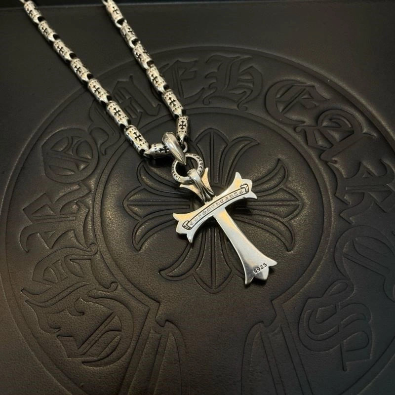 Snug Chrome Hearts Necklaces 240072