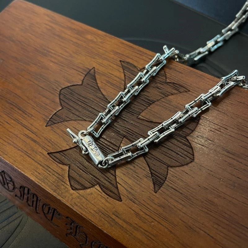 Trendsetting Chrome Hearts Necklaces 239995