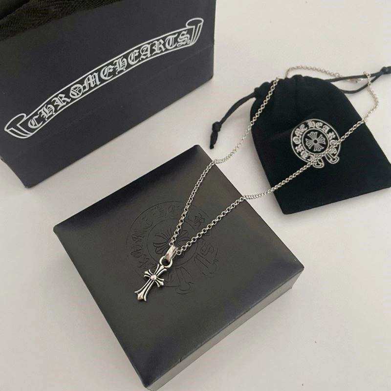 WrinkleFree Chrome Hearts Necklaces 239974