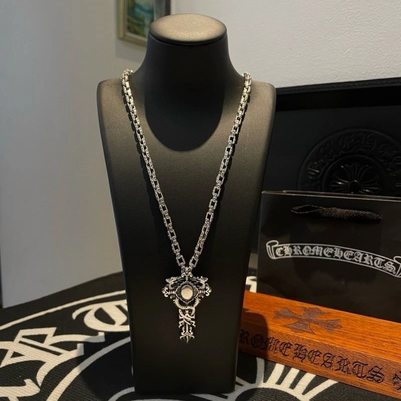 Lightweight Chrome Hearts Necklaces 239983