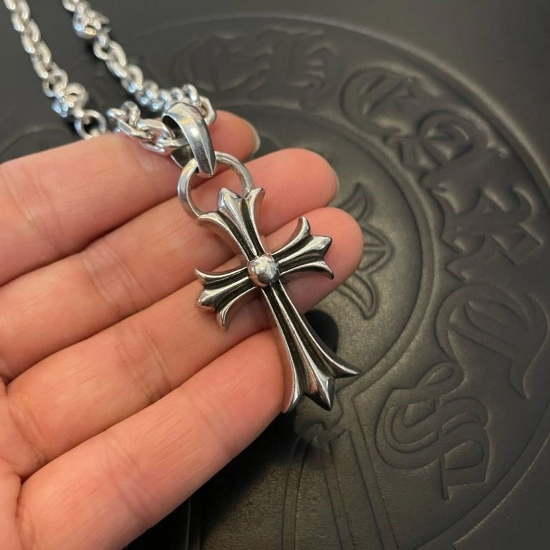 Snug Chrome Hearts Necklaces 240005