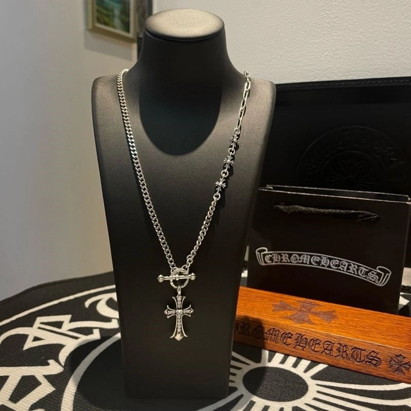 Sporty Chrome Hearts Necklaces 239944
