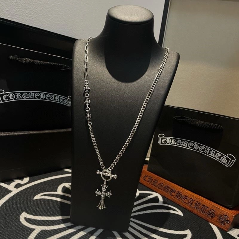 Sporty Chrome Hearts Necklaces 239944