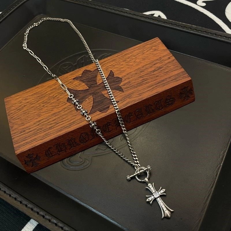 Sporty Chrome Hearts Necklaces 239944