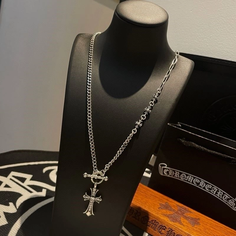 Sporty Chrome Hearts Necklaces 239944
