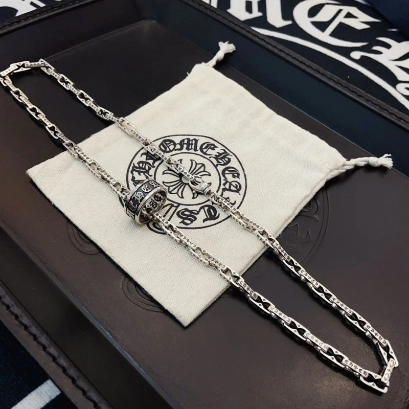 Contemporary Chrome Hearts Necklaces 239943