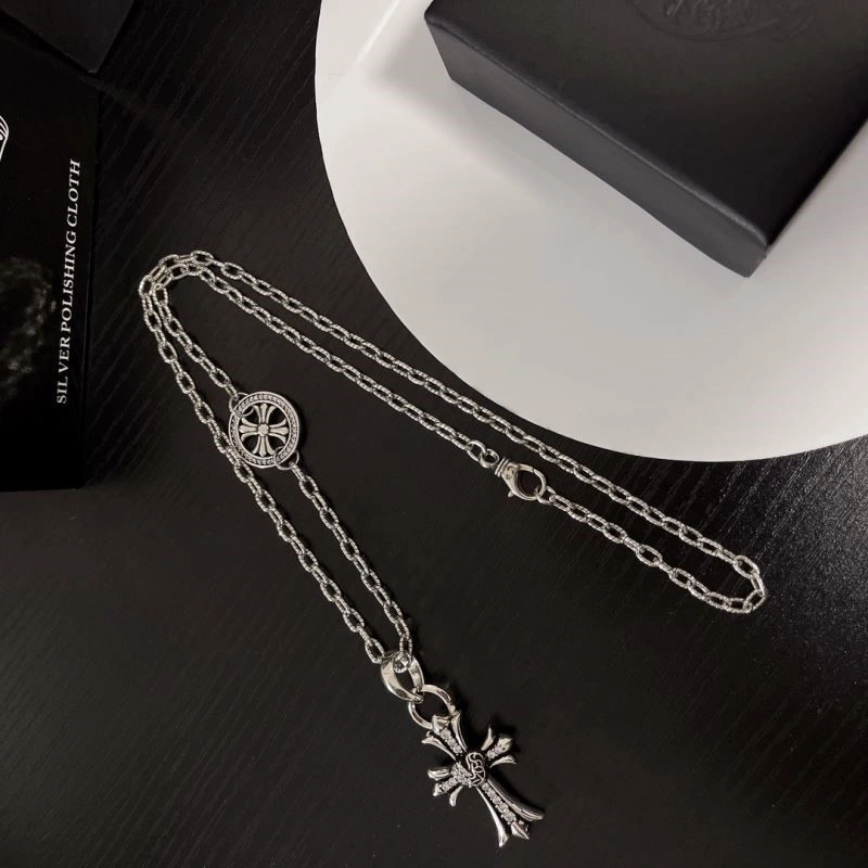 Effortless Chrome Hearts Necklaces 239544