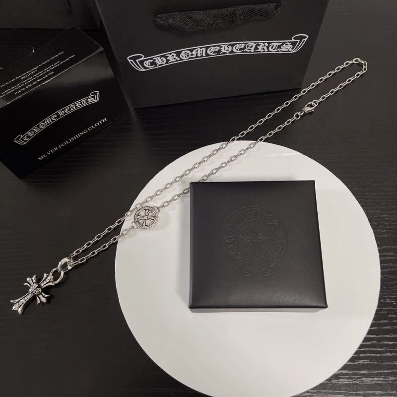 Effortless Chrome Hearts Necklaces 239544