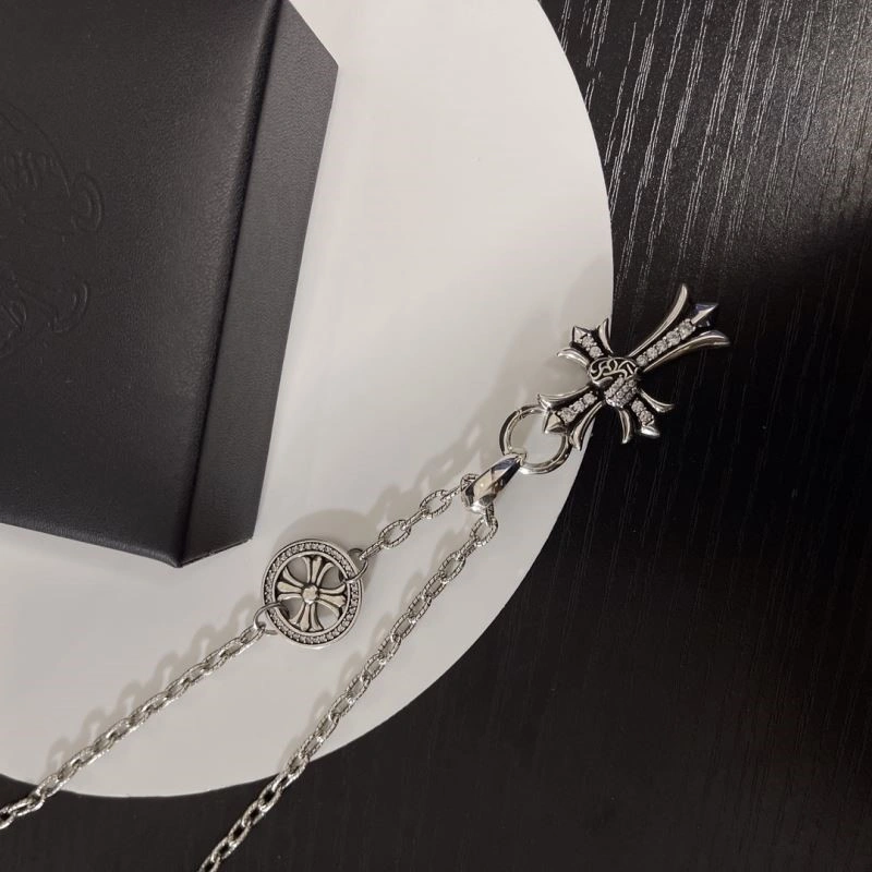 Effortless Chrome Hearts Necklaces 239544
