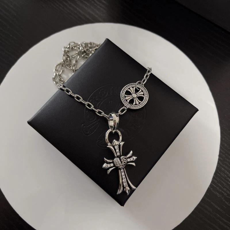 Effortless Chrome Hearts Necklaces 239544