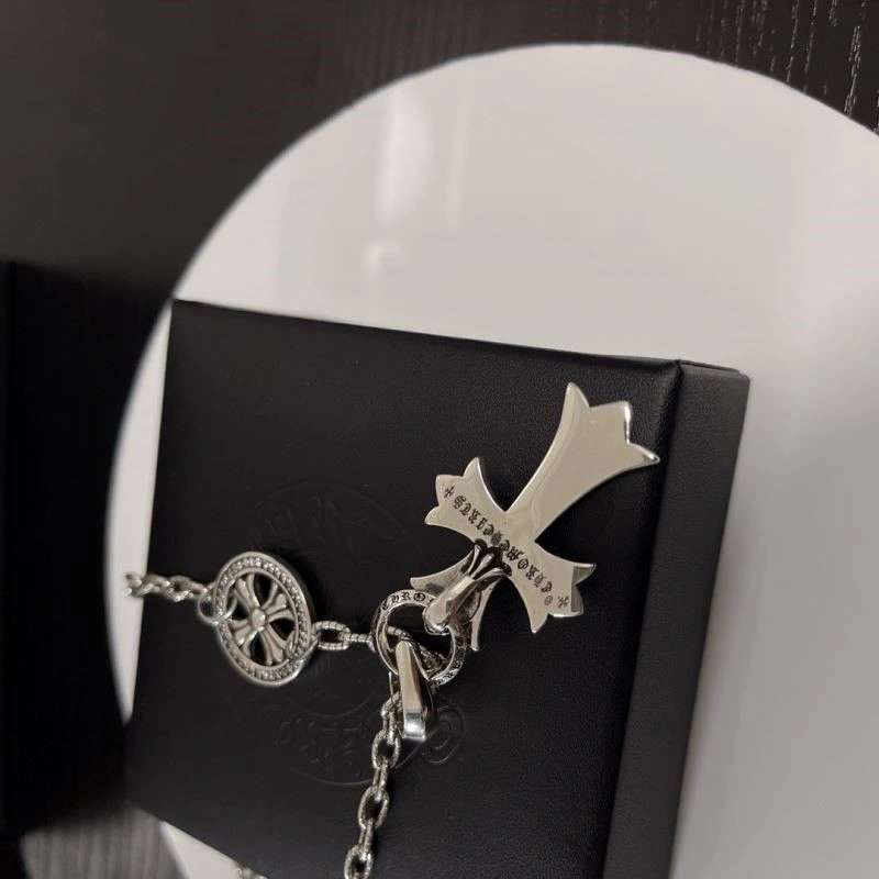 Effortless Chrome Hearts Necklaces 239544