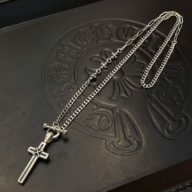 Effortless Chrome Hearts Necklaces 239510