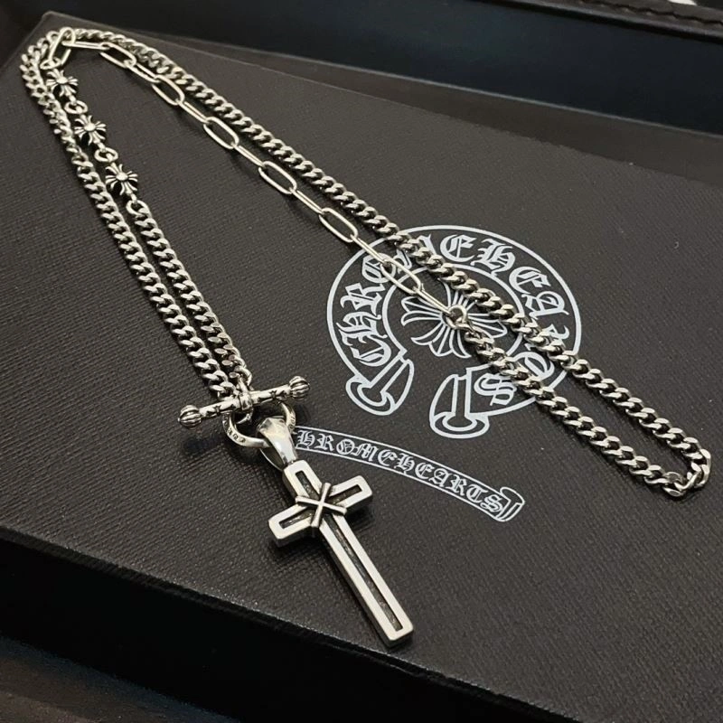 Effortless Chrome Hearts Necklaces 239510