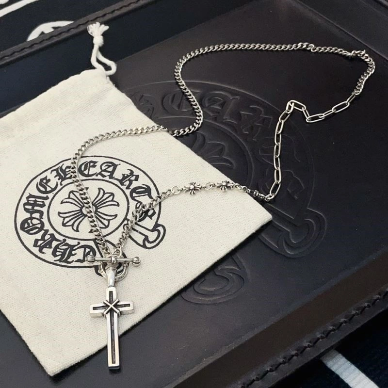 Effortless Chrome Hearts Necklaces 239510