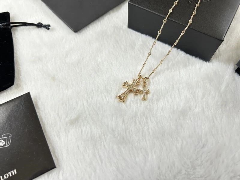 WrinkleFree Chrome Hearts Necklaces 239486