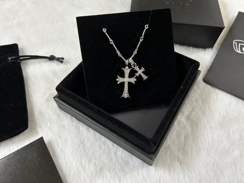 WrinkleFree Chrome Hearts Necklaces 239486
