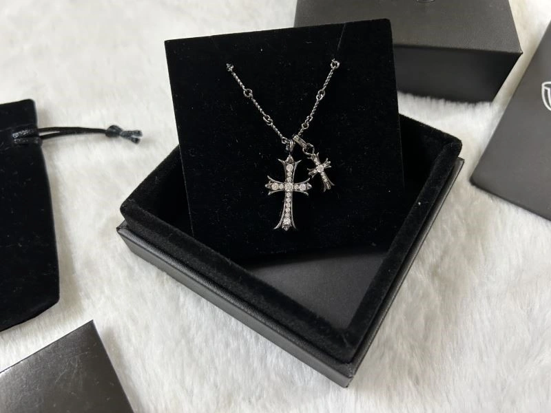 WrinkleFree Chrome Hearts Necklaces 239486