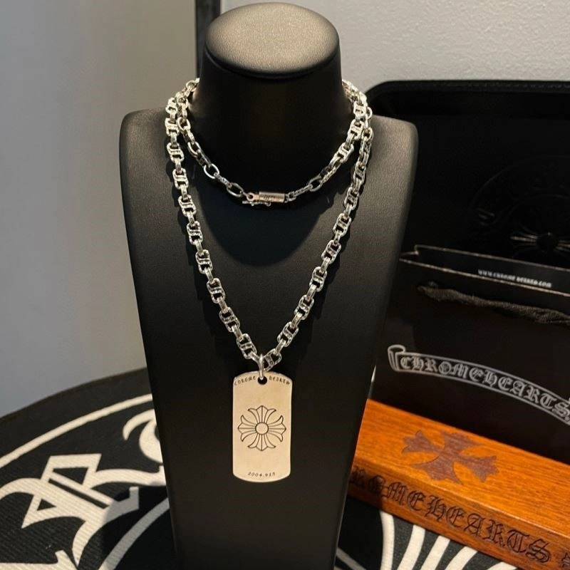 Resilient Chrome Hearts Necklaces 239377