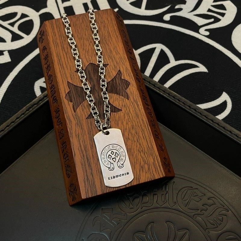 Resilient Chrome Hearts Necklaces 239377