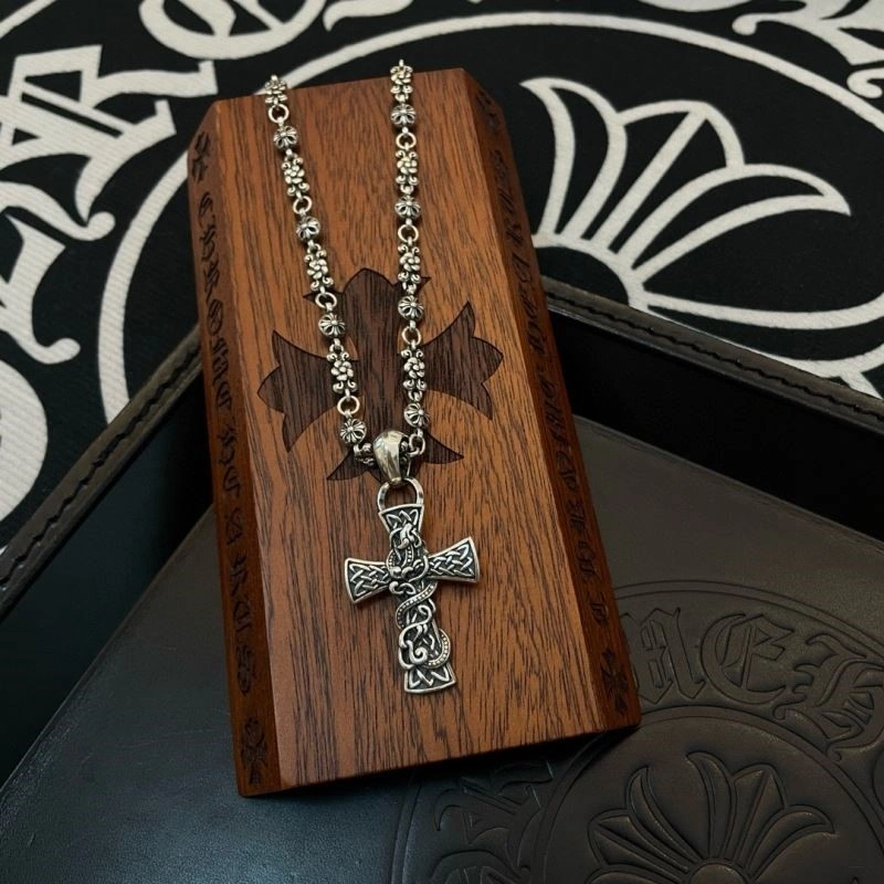 Chrome Hearts Necklaces Stylish 239303