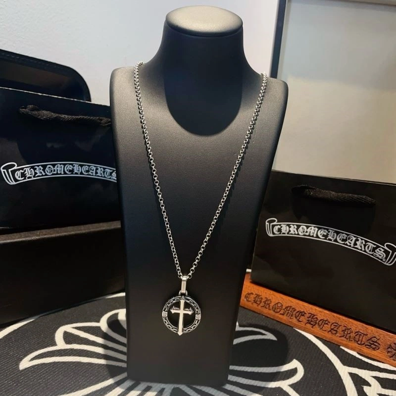 Bold Chrome Hearts Necklaces 239207