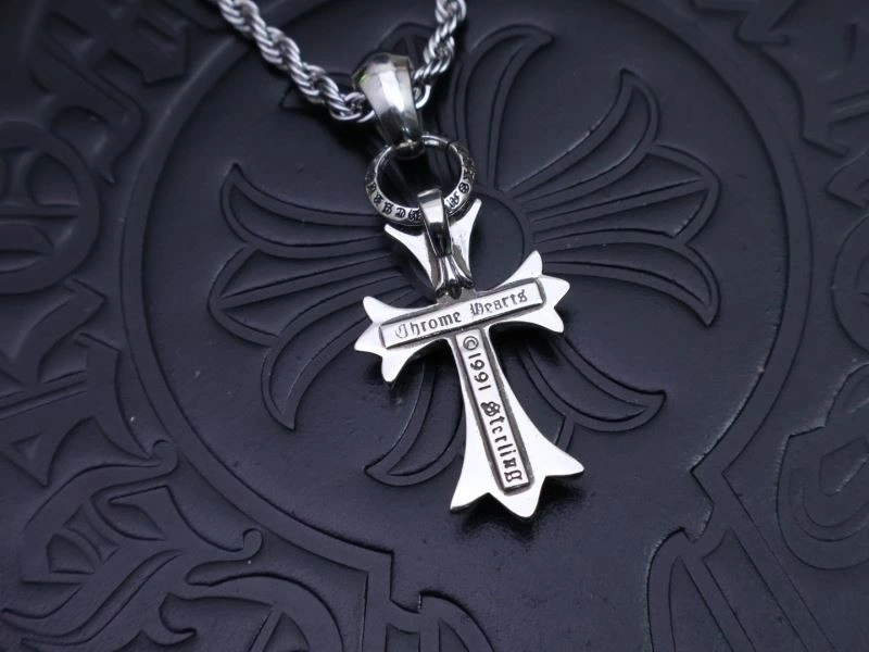 WrinkleFree Chrome Hearts Necklaces 238736