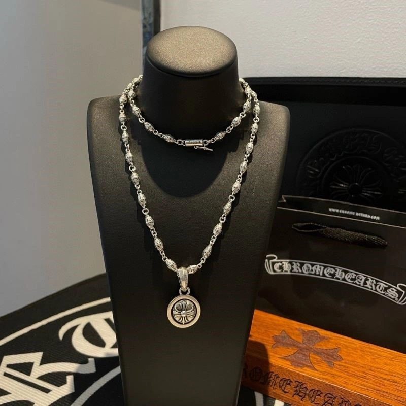 Thermal Chrome Hearts Necklaces 238725