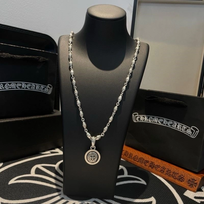 Thermal Chrome Hearts Necklaces 238725