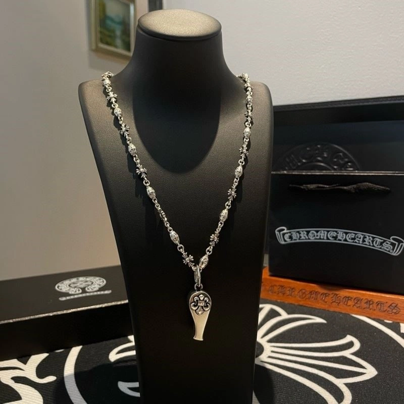 Compact Chrome Hearts Necklaces 238701